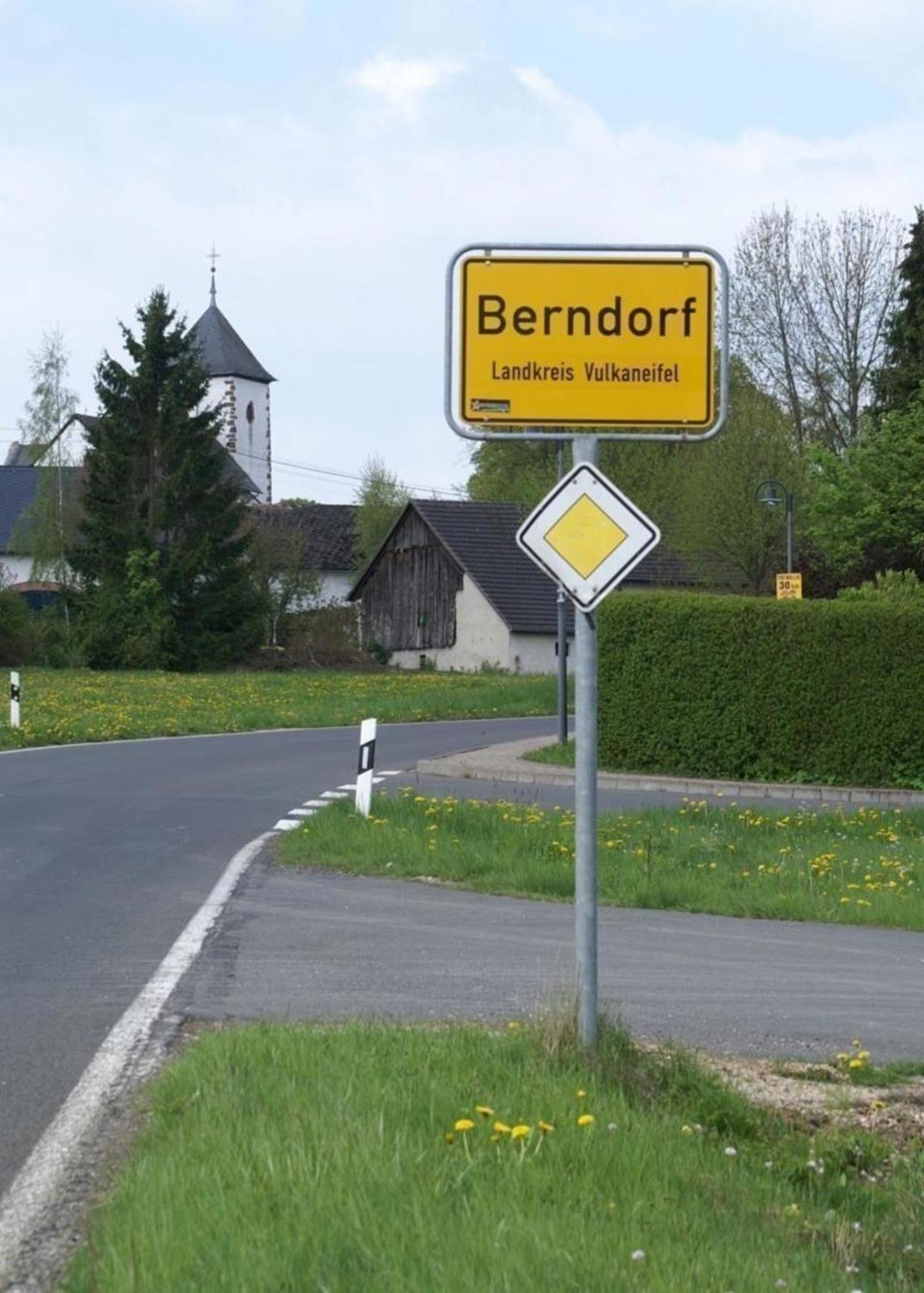 Gemuetliche Maisonette Wohnung Seelenblick Berndorf  Zewnętrze zdjęcie